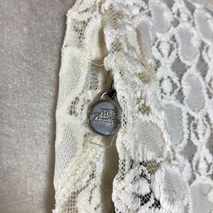 BKE Sweaters - BKE Boutique NWT cream lace open cardigan Medium BKE Sweaters - BKE Boutique NWT cream lace open cardigan Medium